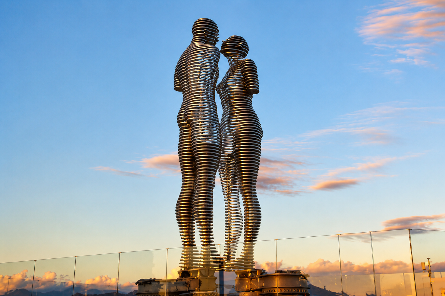 Ali and Nino Statue